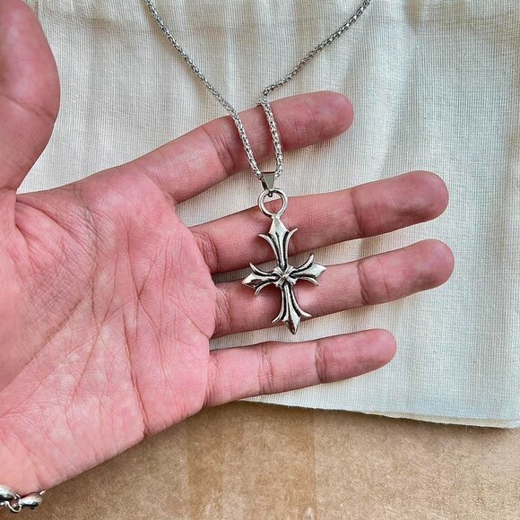 y2k style heavy metal punk silver gothic emo cross pendant chain necklace - Picture 7 of 7